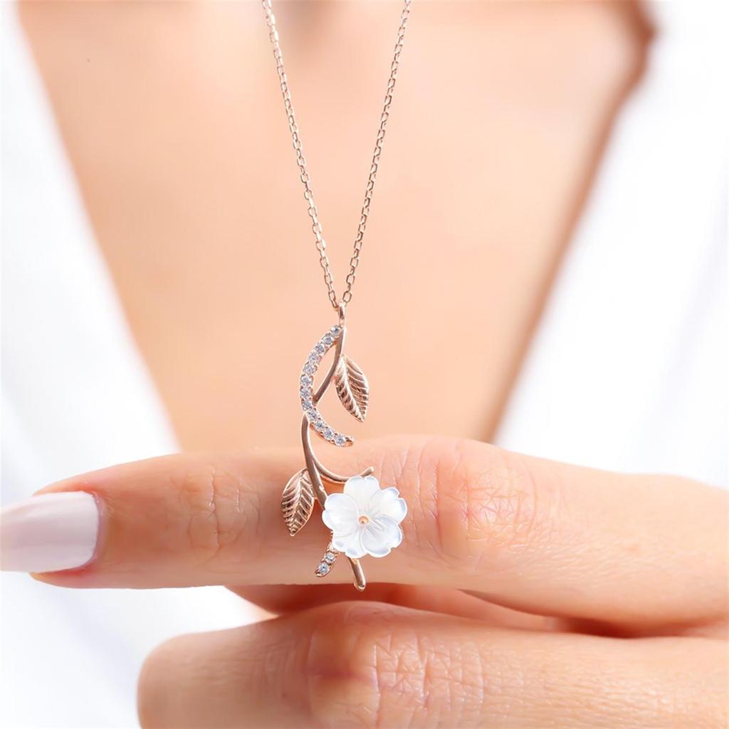 Italian Design Spring Bud Flowers Silver Necklace