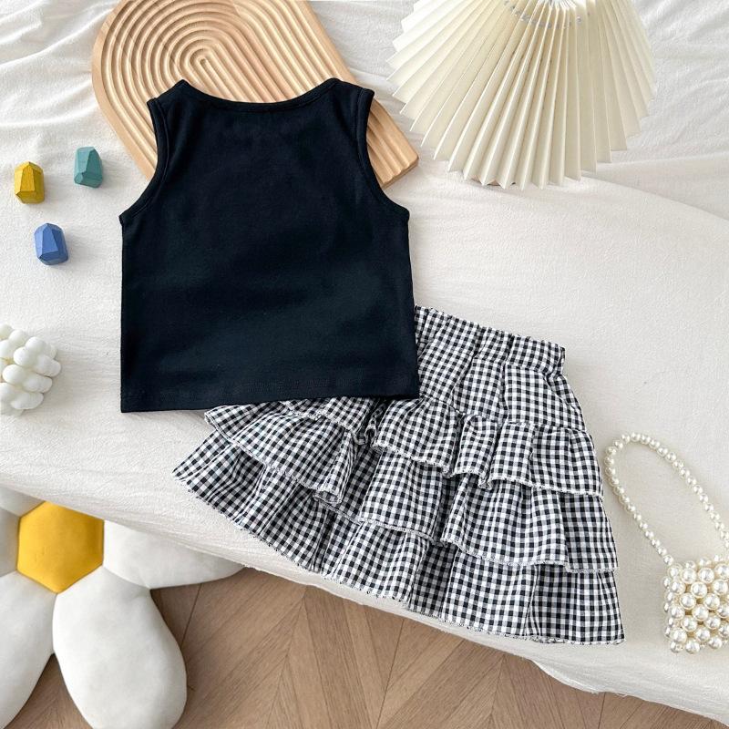 Girls Summer Love Heart Vest Plaid Cake Skirt Two Piece Set Stylish Princess Children's Clothing Set