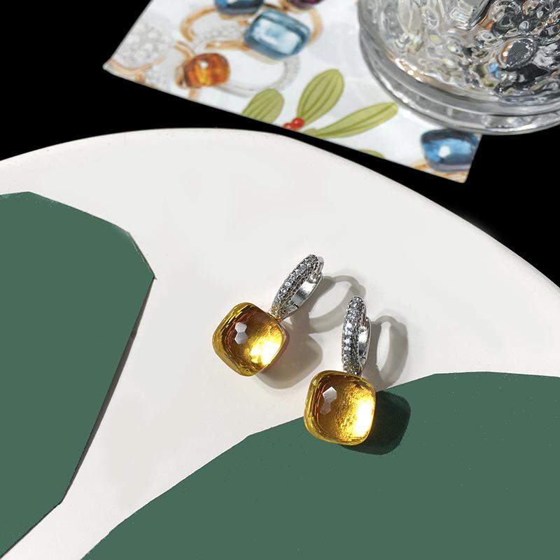 Серьги-пусеты из серебра S925 в стиле знаменитостей – Грибовидная головка с бриллиантовой инкрустацией и квадратным камнем конфетного цвета