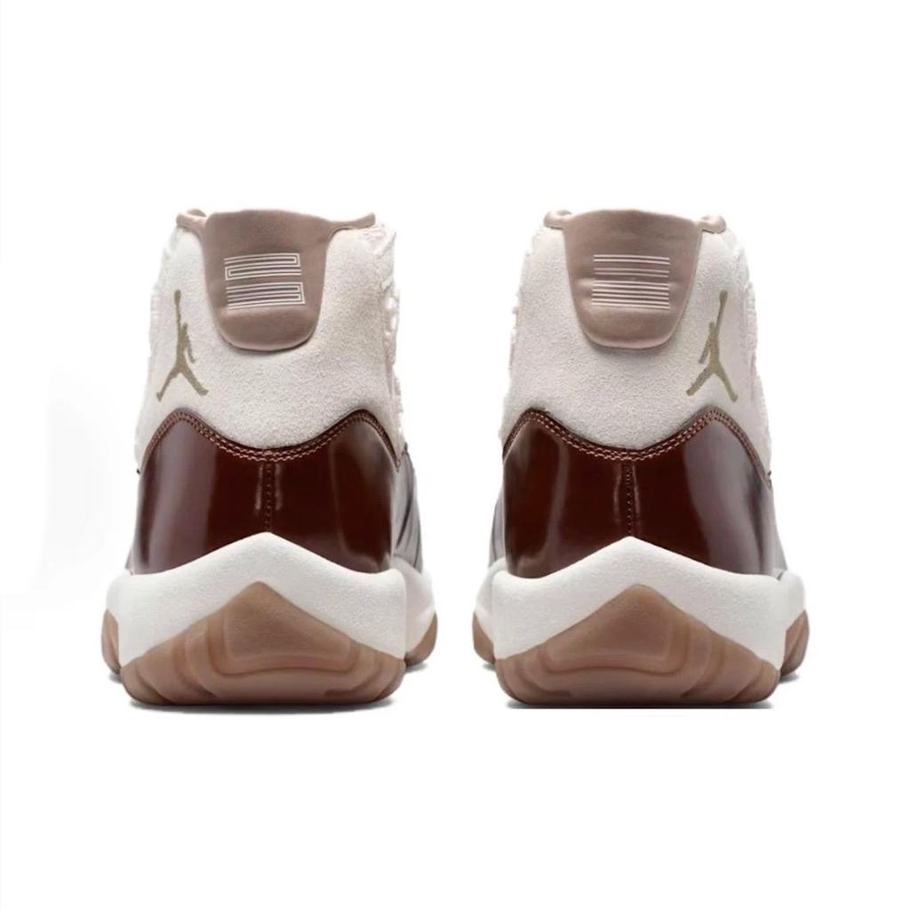 Кроссовки унисекс Air Jordan 11 Retro China Красный/Красный спорт/Мягкий жемчуг IM8352-670