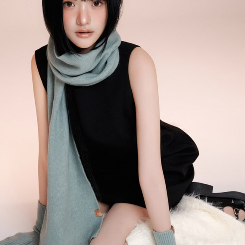 RECLOW Knit Gloves and Muffler Set Turquoise