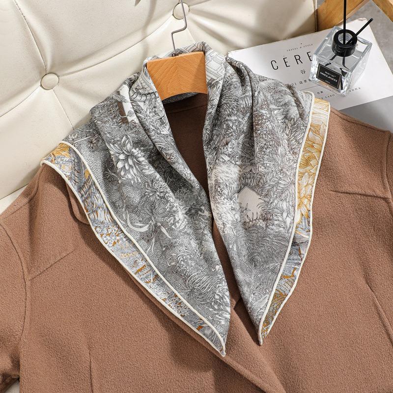 Spring and Autumn New Floral Jungle Double-sided Printed Silk Scarf Women's Fashion High-end Herringbone Silk Wool Scarf
