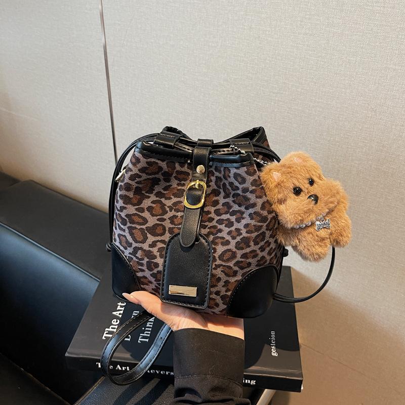 Новая сумка-ведро с леопардовым принтом, вместительная, для поездок, модная женская сумка, сумка через плечо, модная универсальная сумка на плечо, оптом