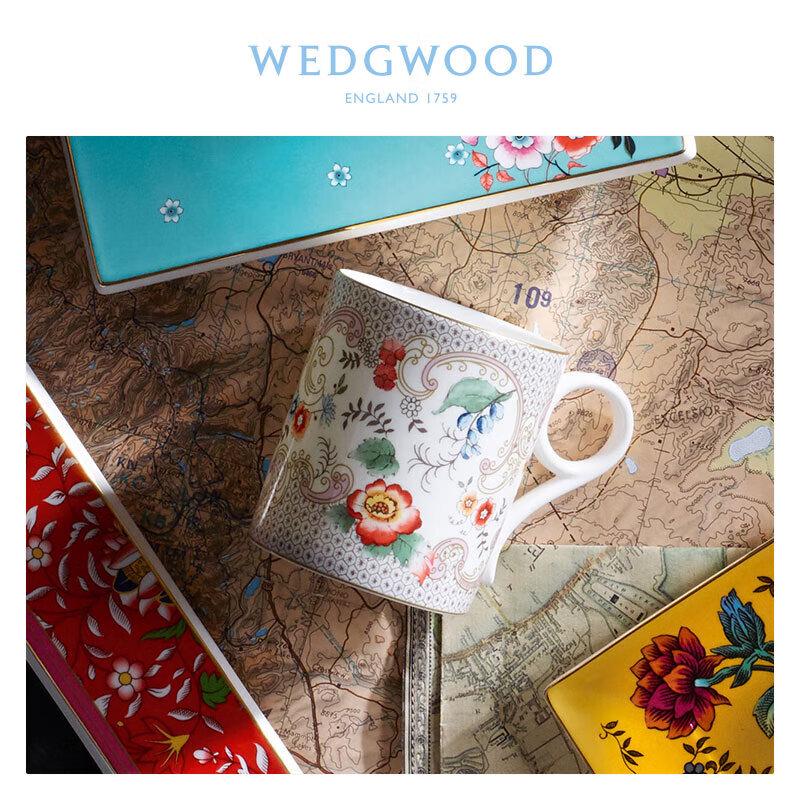 Wedgwood Кружка с росписью в стиле рококо