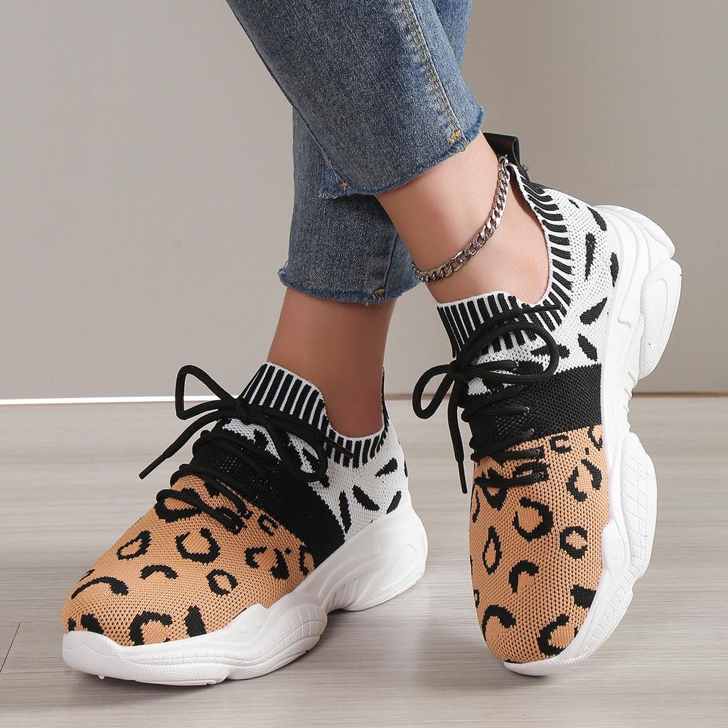 Модные женские спортивные туфли на шнуровке, вязаные женские туфли из вулканизированной ткани, летние сетчатые дышащие женские кроссовки, спортивная повседневная обувь 2024