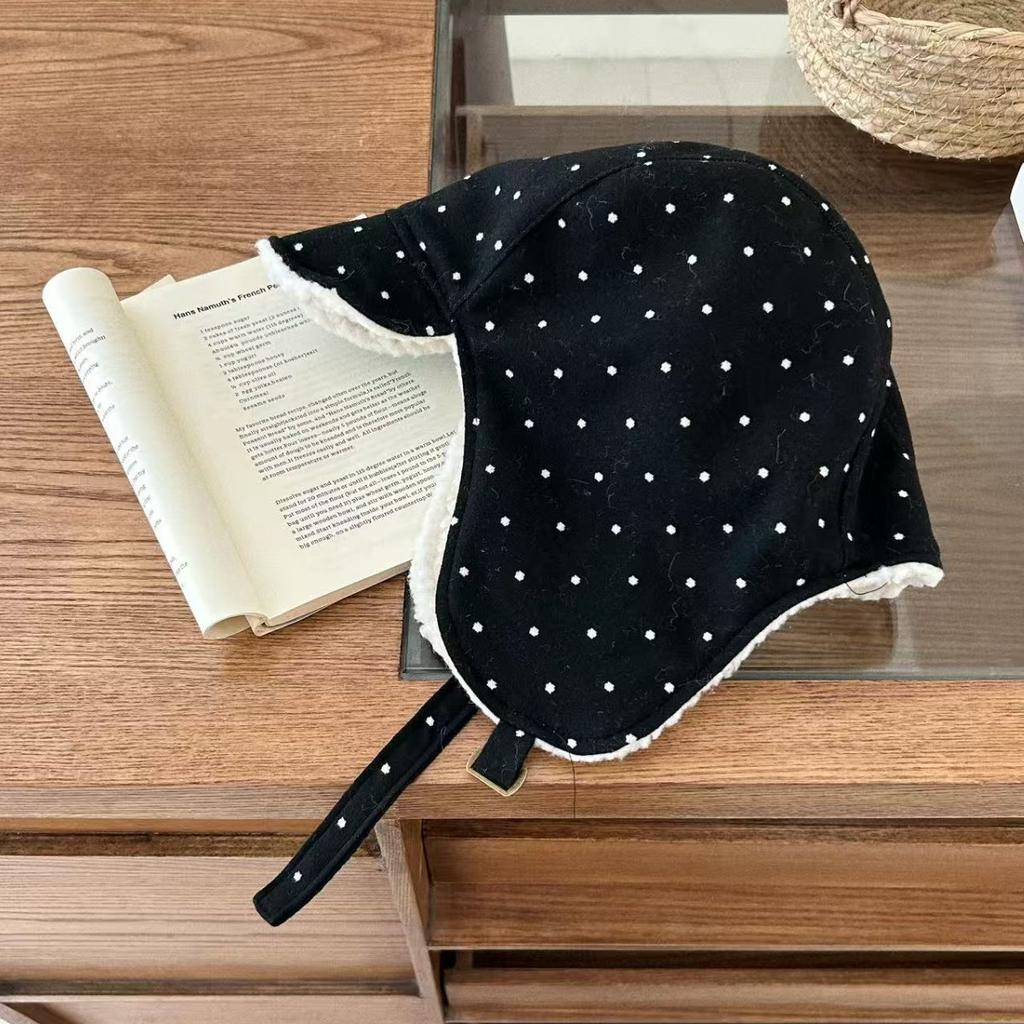 Double-sided autumn and winter velvet thickened warm ear protectors versatile polka dot flying Lei Feng hat antifreeze cycling hat men and women