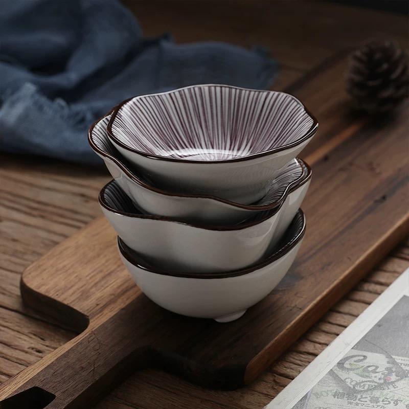 Японская керамическая десертная тарелка, подставка для фруктов, креативная маленькая тарелка для ароматизаторов, блюдо для макания, барбекю, хот-пот, ресторанная тарелка для закусок