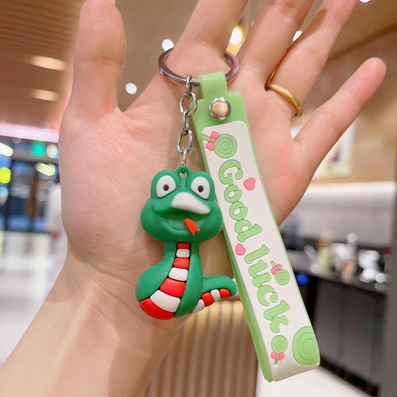 Креативный брелок-подвеска в виде змеи, милый мультяшный кулон в виде змеи со знаком зодиака, рюкзак, подвесное украшение, аксессуары, небольшие подарки