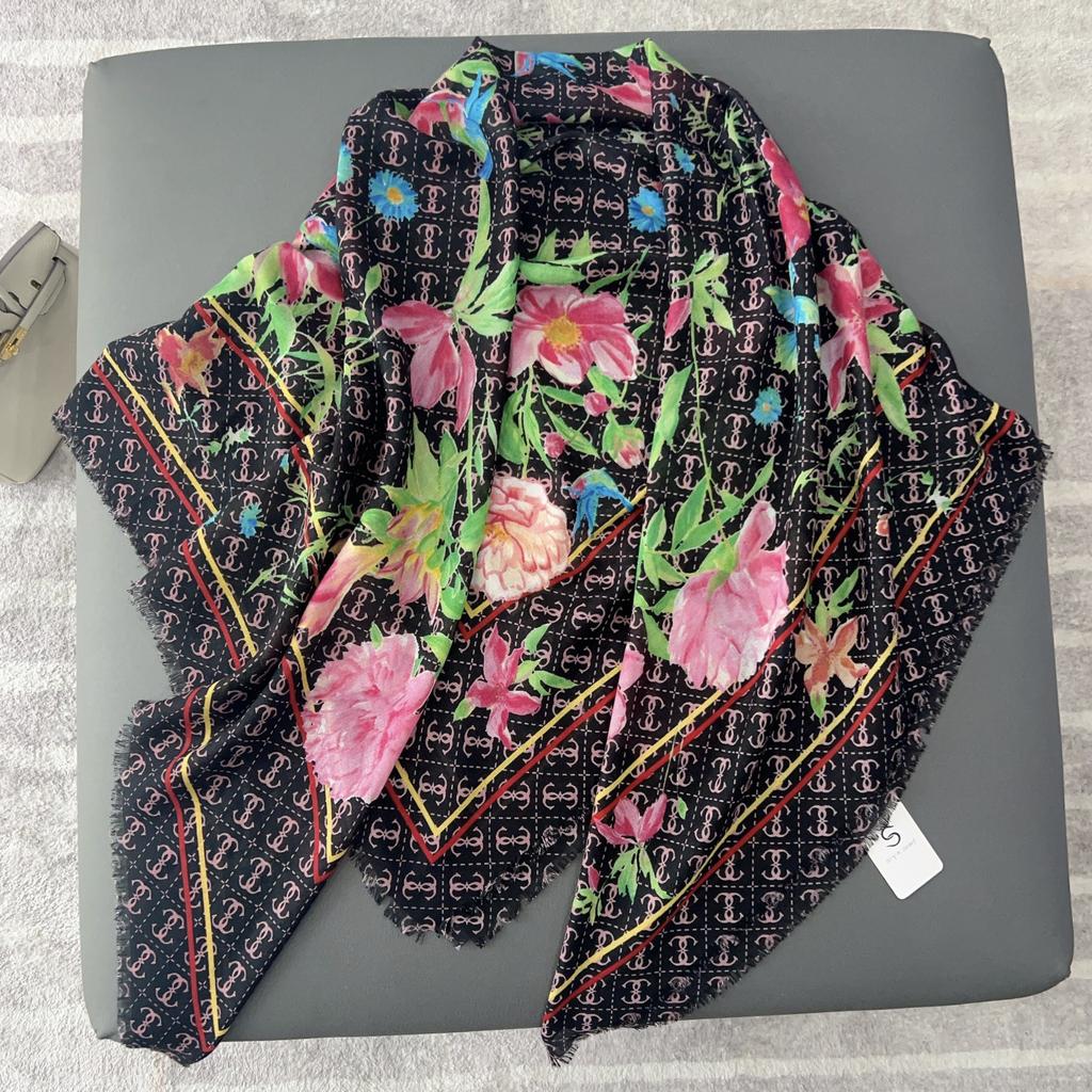 Mother's Day New Floral Decoration Shawl Temperament Gentle Large Size Sunscreen Beach Towel for Mother Gift