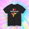 Ich liebe Spritzer T-Shirt S-5XL Lustiger Wasserpistolen-Humor Geschenk Sarkastisches Grafik-Tee