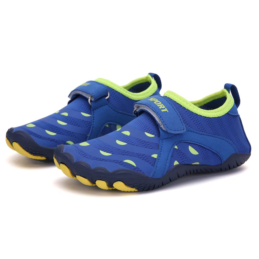 Новые детские пляжные туфли, регулируемые липучкой, эластичные, легкие, дышащие, повседневные, модные, нескользящие туфли для ходьбы по воде