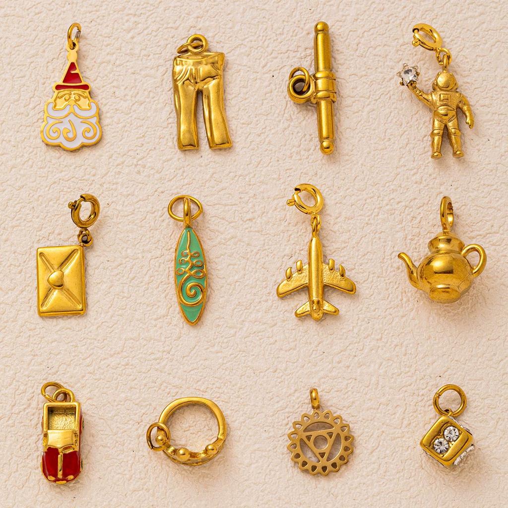 2Pcs Stainless Steel Golden Astronaut Pendant DIY Accessories Fashion Chic Sexy Jewelry Waterproof Wholesale Gift