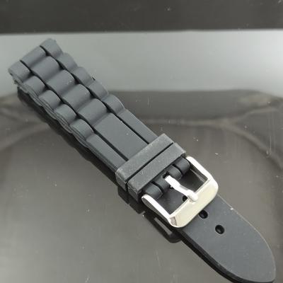 18-ММ СИЛИКОНОВЫЙ РЕМЕШОК С ДВУМЯ ПРУЖИННЫМИ ПЛАНКАМИ БЕСПЛАТНАЯ ДОСТАВКА 012-1 Ремешок-012