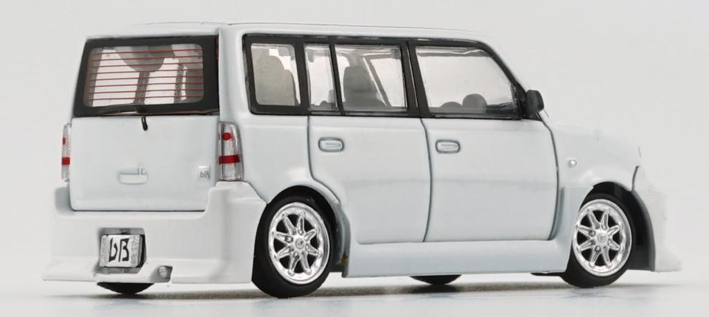 BM CREATIONS Toyota 2000 bB Белый LHD Готовая модель 1/64