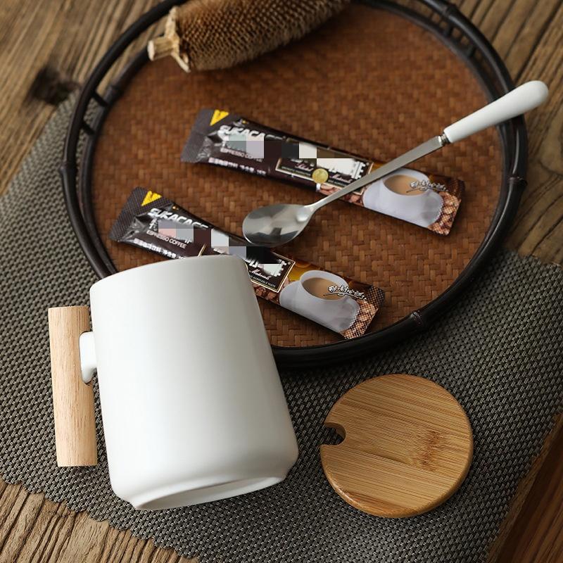 450ML Vintage Wooden Handle Ceramic Coffee Mug Nordic Design Lid Porcelain Tea Milk Cup Drinkware Gift for Couple Office