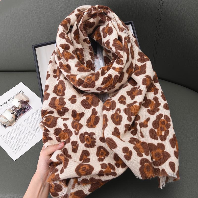 New Style Scarf for Women In Winter Korean Style Leopard Print Scarf Printed High End Imitation Cashmere Thickened Warm Shawl