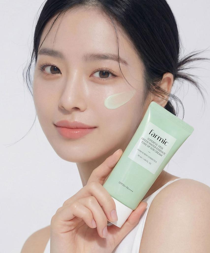 Superful Veggie Green Water Essence Tone-Up Sun Cream 50ml