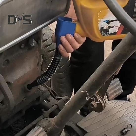 Воронка с защелкой для автомобиля, гибкий инструмент для слива с резьбовыми пряжками, универсальные пластиковые воронки с застежкой, портативная воронка с широким горлом для автомобиля, мотоцикла