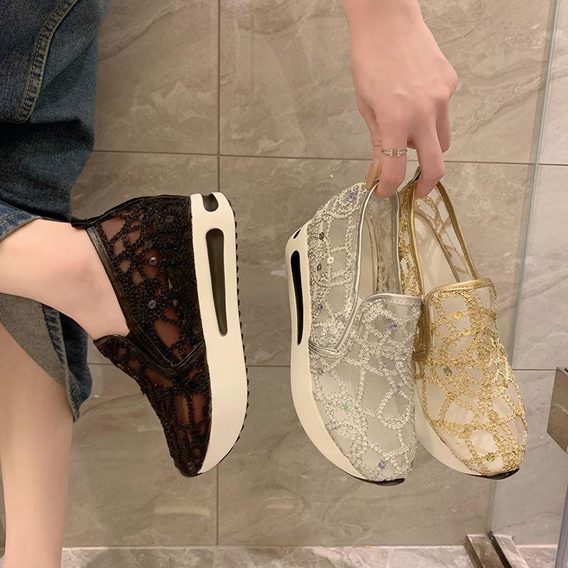 Сетчатые дышащие повседневные женские сандалии, летние, новые, с внутренней стороны, увеличивающие рост, студенческие туфли с одной педалью, ленивые кексы, женские туфли