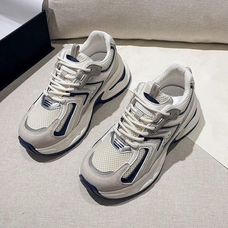 Сетчатые дышащие туфли для папы на толстой подошве для женщин, весна 2025, новые дышащие удобные универсальные повседневные спортивные туфли на шнуровке