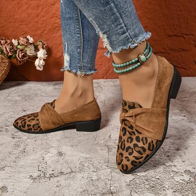 Женские лоферы с леопардовым принтом - Мокасины слипоны с бантом, Верх из мягкой ткани и Нескользящая резиновая подошва, Коричневая повседневная и формальная обувь