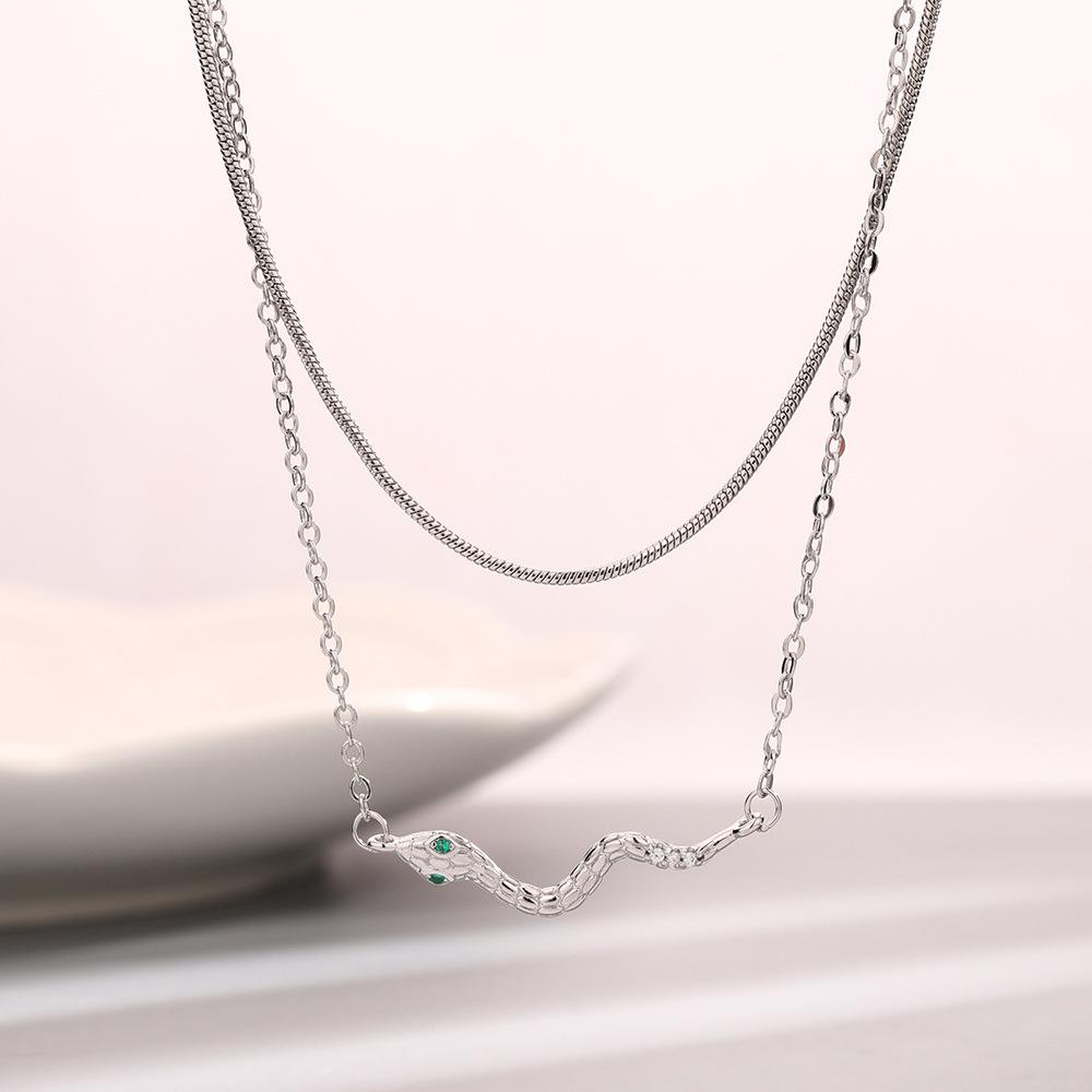 Двухслойное ожерелье-змея с зелеными глазами Изысканное и уникальное волнистое животное змея цепочка на ключицу зеленый цирконий змея зодиакальный кулон