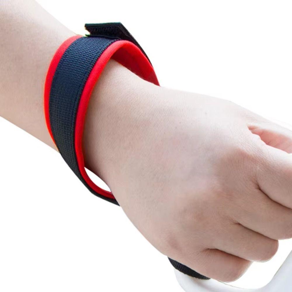 Retractable Dog Leash Wrist Strap Anti-dislodging Adjustable Dogs Leash Bracelet Ring Nylon Comfortable Dog Wrist Safety Strap