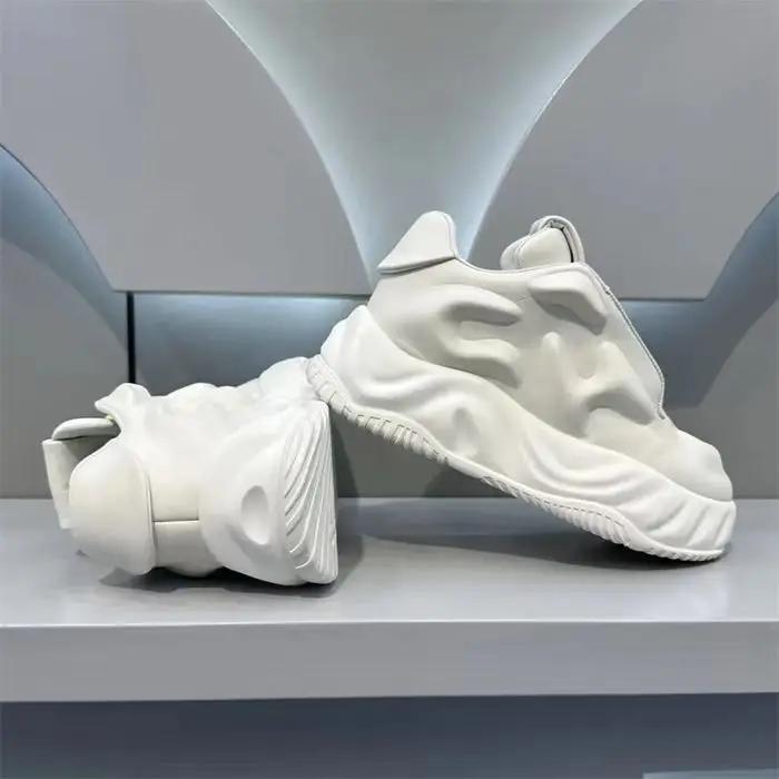 Скидки на мужскую обувь, новые модные и универсальные повседневные туфли на толстой подошве, увеличивающие рост, кроссовки для бега и спорта