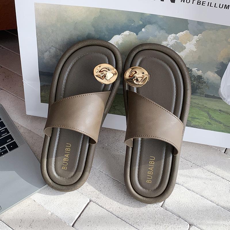 2025 Summer Set of Toe Cool Slippers for Women's Fashion and Versatile Roman Style Flat Bottom Niche Casual Beach Shoes for Women