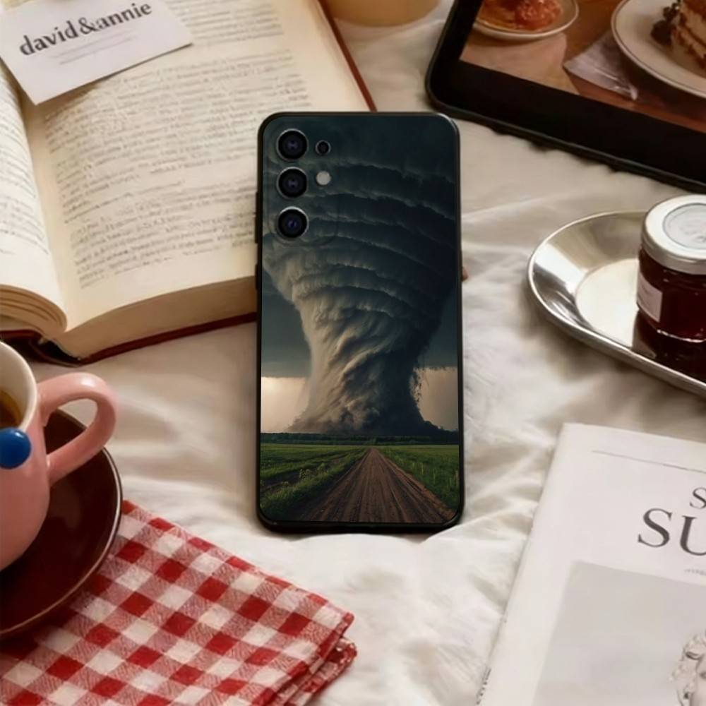 Чехол для телефона "Стихийные бедствия" Мягкий черный Для Samsung S25, S24, S21, S22, S23, S30, Ultra, S20, Plus, Fe, Lite