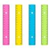 Набор из 4 разноцветных пластиковых линеек 30 см. Идеально подходит для школы и офиса.