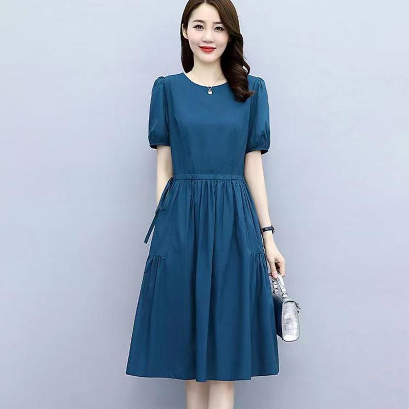 Женское платье Корейская версия плиссированного платья для женщин, свободного покроя и с приталенной талией, с короткими рукавами