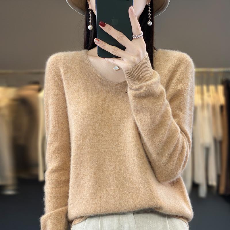 Women's V-Neck Wool Sweater: New Autumn/Winter Solid Color, Loose Fit, Versatile Style.