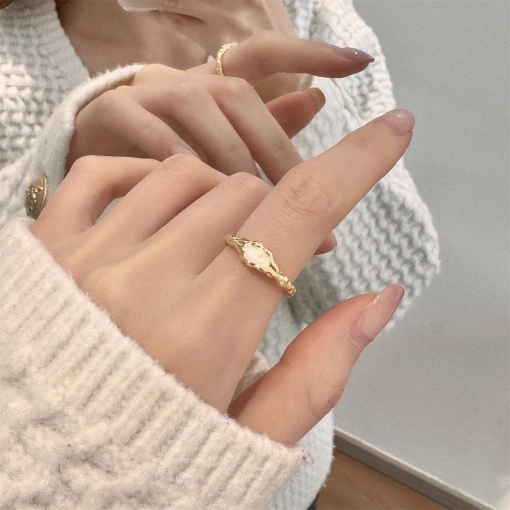 Эмаль, капельная глазурь, бабочка и перламутр, серебряное кольцо - элегантные, не тускнеющие женские украшения