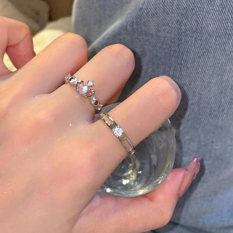 Стильное серебряное кольцо с цирконием для женщин - легкий роскошный открытый дизайн, идеально подходит для указательного пальца