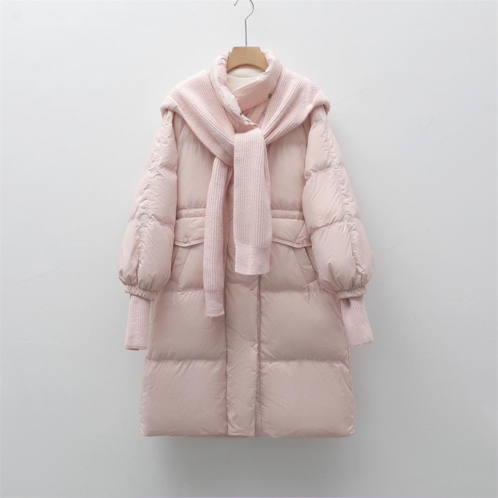 Перо Белый утиный пух Зимнее новое свободное пальто средней и длинной длины с капюшоном и съемной вязаной шапкой Пуховик женский