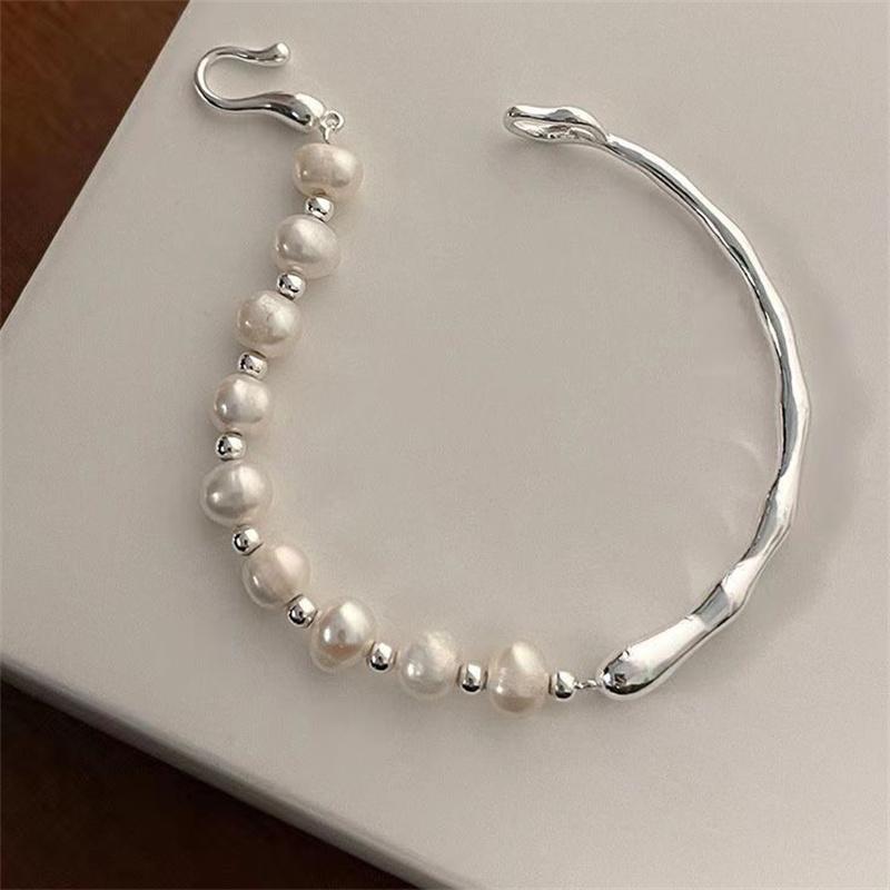 Elegant Pearl Half Bangle Bracelet For Women Beauty Luxury Jewelry Girl Stylish Simplicity Gift Party