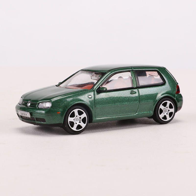 НОД 1:64 Модель автомобиля из сплава Volkswagen Golf MK4 GTI Юбилейное издание, 2-дверная и 4-дверная симуляция.
