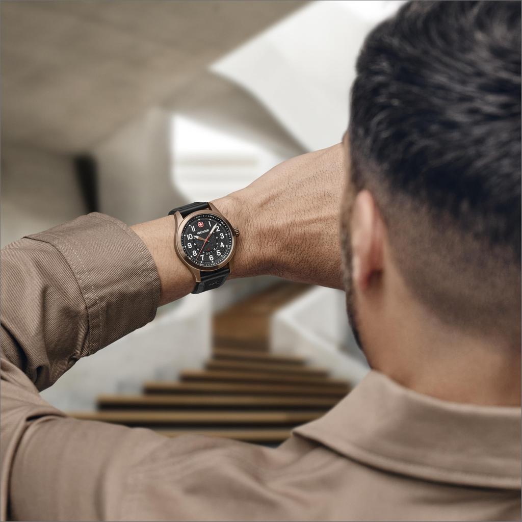 WENGER TERRAGRAPH Корпус из нержавеющей стали с PVD-покрытием бронзового цвета Черный Черный силиконовый Кварцевый 100 м Водонепроницаемость Идея для подарка Мужские часы, (316L), Циферблат, Ремешок, Механизм,