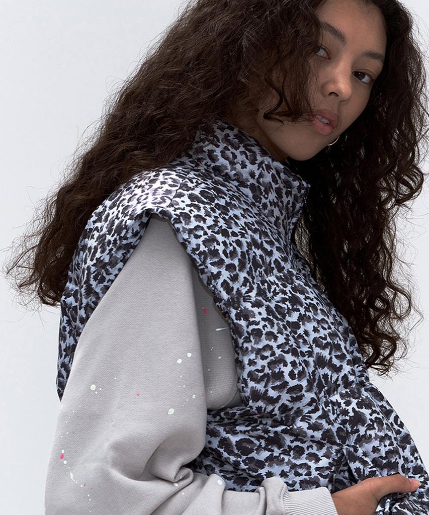 Erer Leopard Print Down Vest Gray