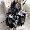Luxury Brand Autumn and Winter Women New Style Fashion Color Matching Print Silk Scarf Lady Popular Headcloth Beach Shawl