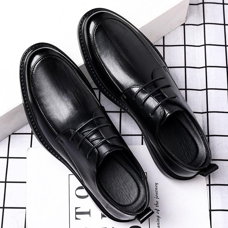 Кожаная обувь мужская формальная британский стиль повседневная низкая черная с круглым носком свадебная обувь жениха 2025