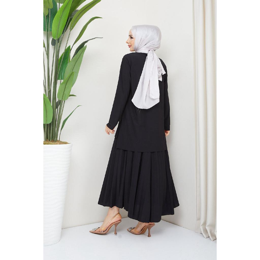 Women's Black Sandy Front Stone Embroidered Blouse Skirt Pleated Double Hijab Skirt Set