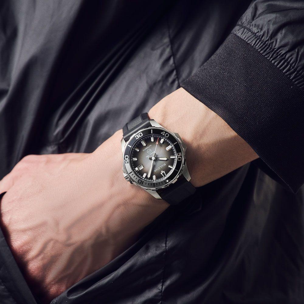 Использованный [Подарок: Полотенце для рук BULOVA] Часы BULOVA Мужские Автоматическая заводка Marine Star Черные 98B465 Официальный продукт для внутреннего рынка 3 года гарантии производителя