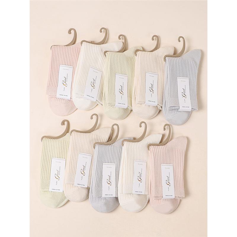 «2024 Новые женские носки средней длины с дезодорантом: Хлопок с защитой от скатывания на осень и зиму"