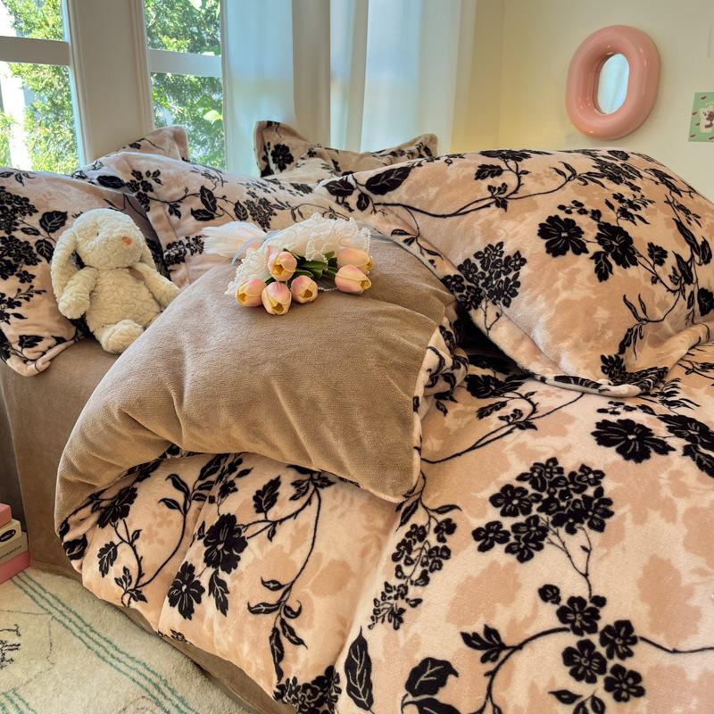 Winter new milk fleece four-piece set, high gram weight thickened bed sheet quilt cover, household bedroom warm four-piece set