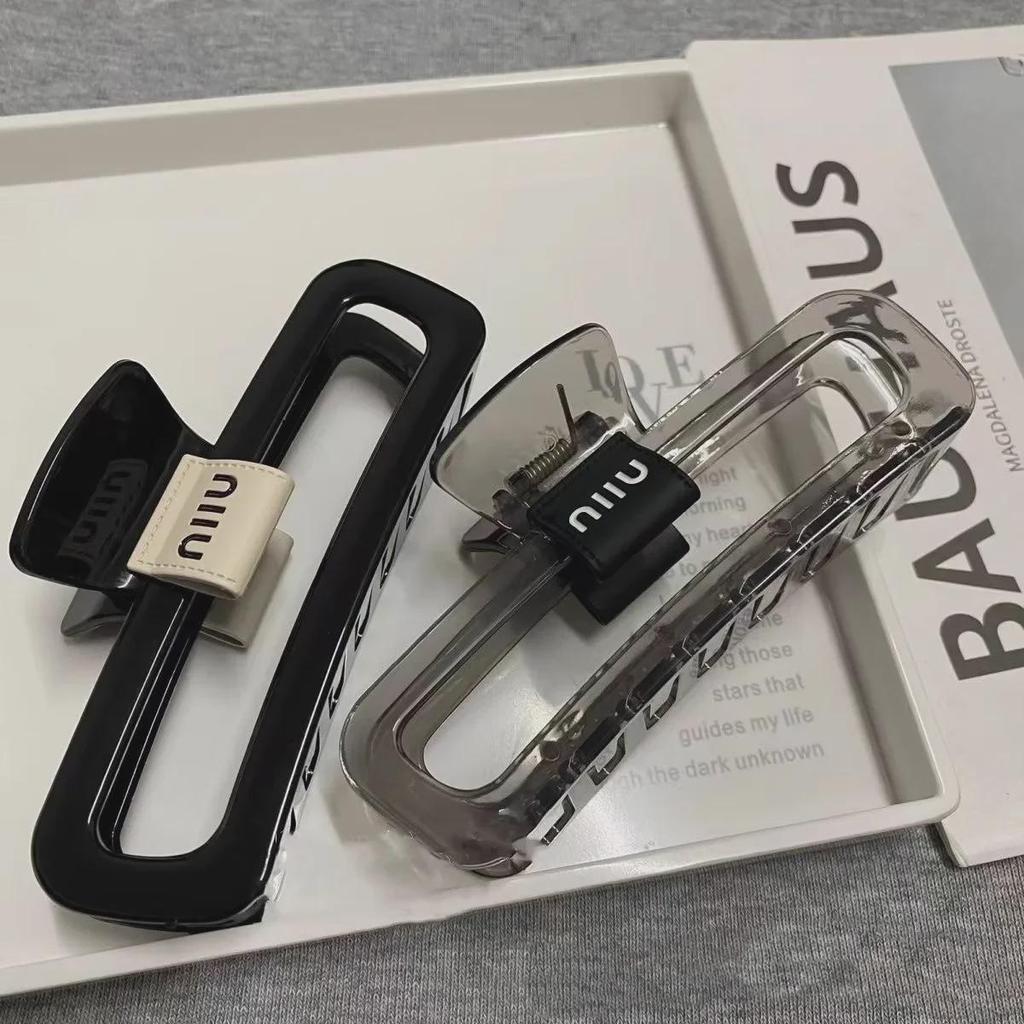 Корейская длинная акриловая заколка для волос на затылке — простой и универсальный дизайн