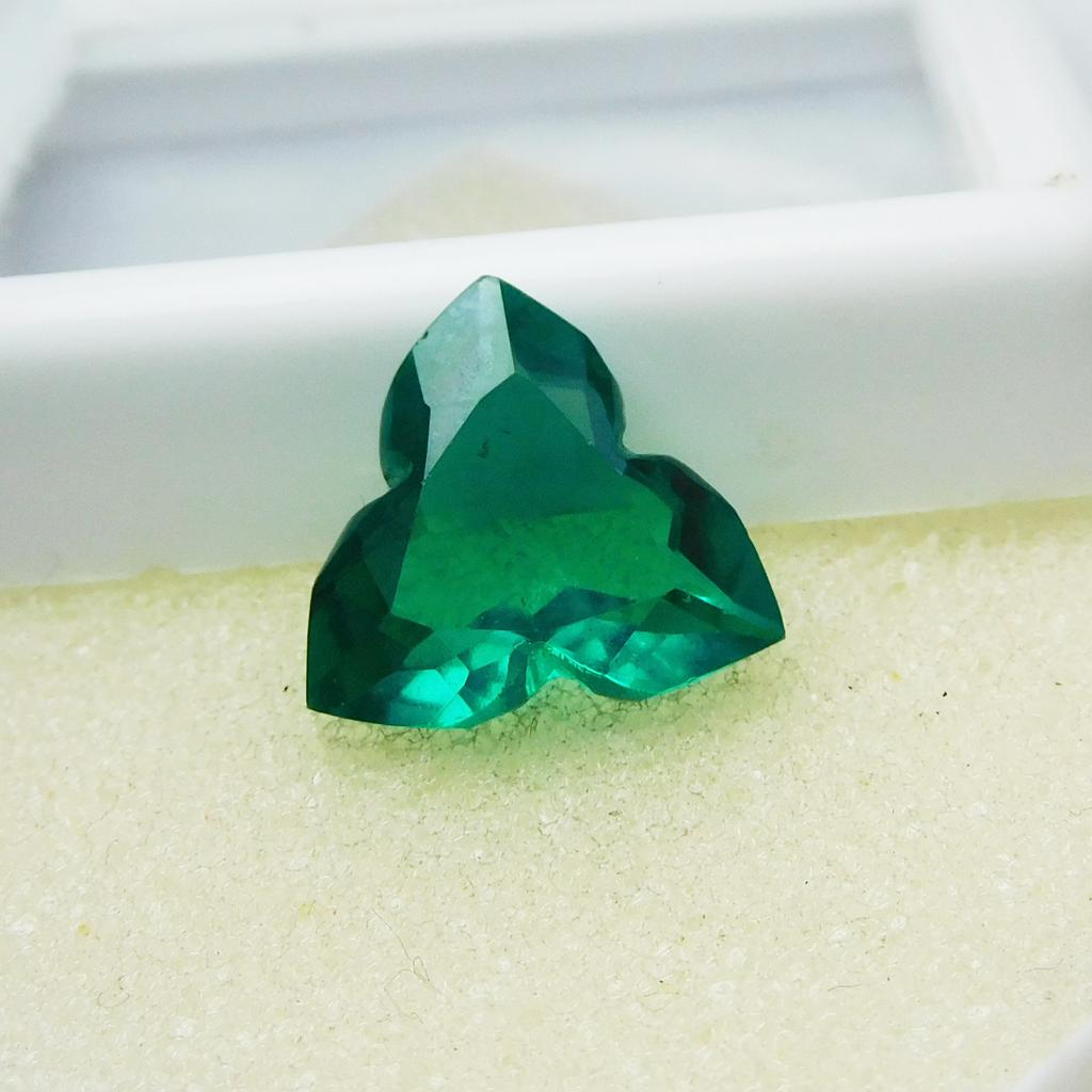 Green Garnet 8.65 Ct Natural Loose Gemstone Extremely Rare Fancy Cut