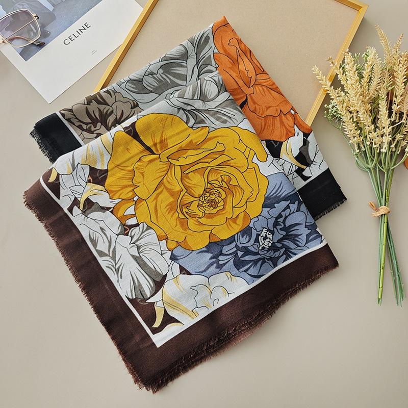 Design Sense Fashionable Fading Repeated D Letter Flower Print Scarf Women's Personality High Sense Light Luxury Temperament Shawl