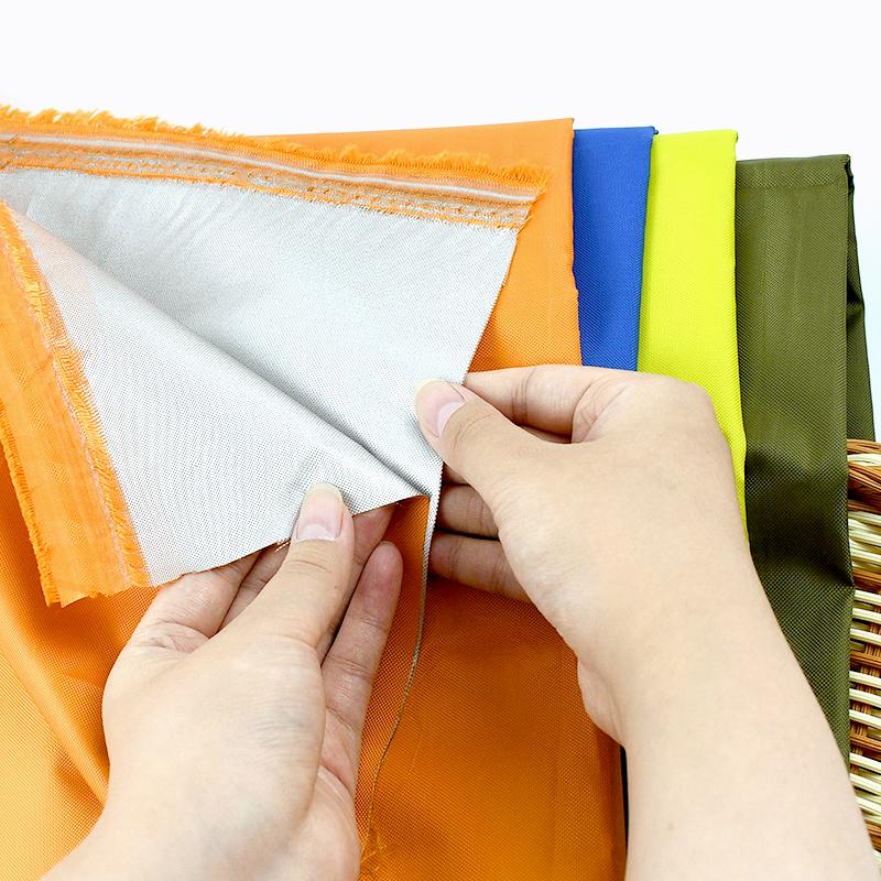 Ширина 150 см Водонепроницаемая Оксфордская ткань 300D Толщина 0,16 мм Ткань от солнца с защитой от УФ для уличной палатки, плаща, чехла для автомобиля, DIY-аксессуаров